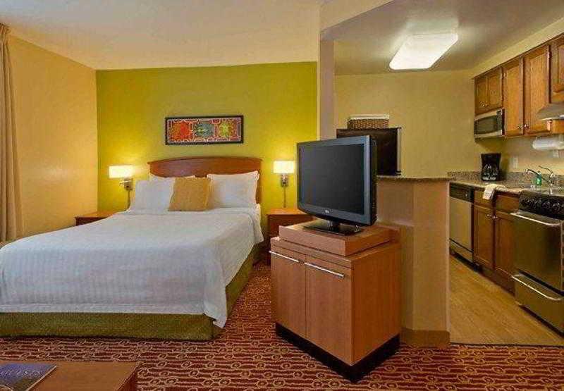 Towneplace Suites By Marriott Финдли Экстерьер фото