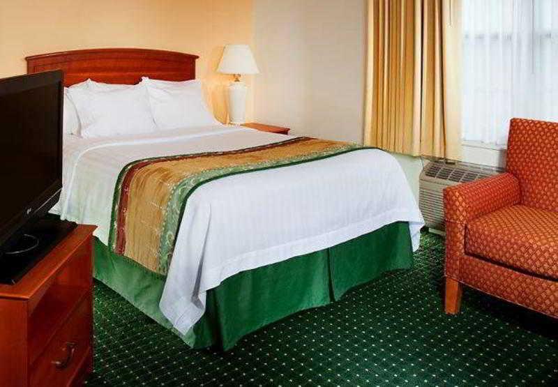 Towneplace Suites By Marriott Финдли Экстерьер фото
